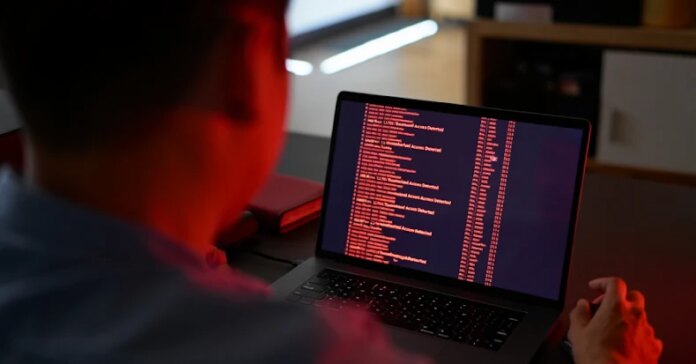 Smishing-Triad-Linked-to-194000-Malicious-Domains-in-Global-Phishing.jpg